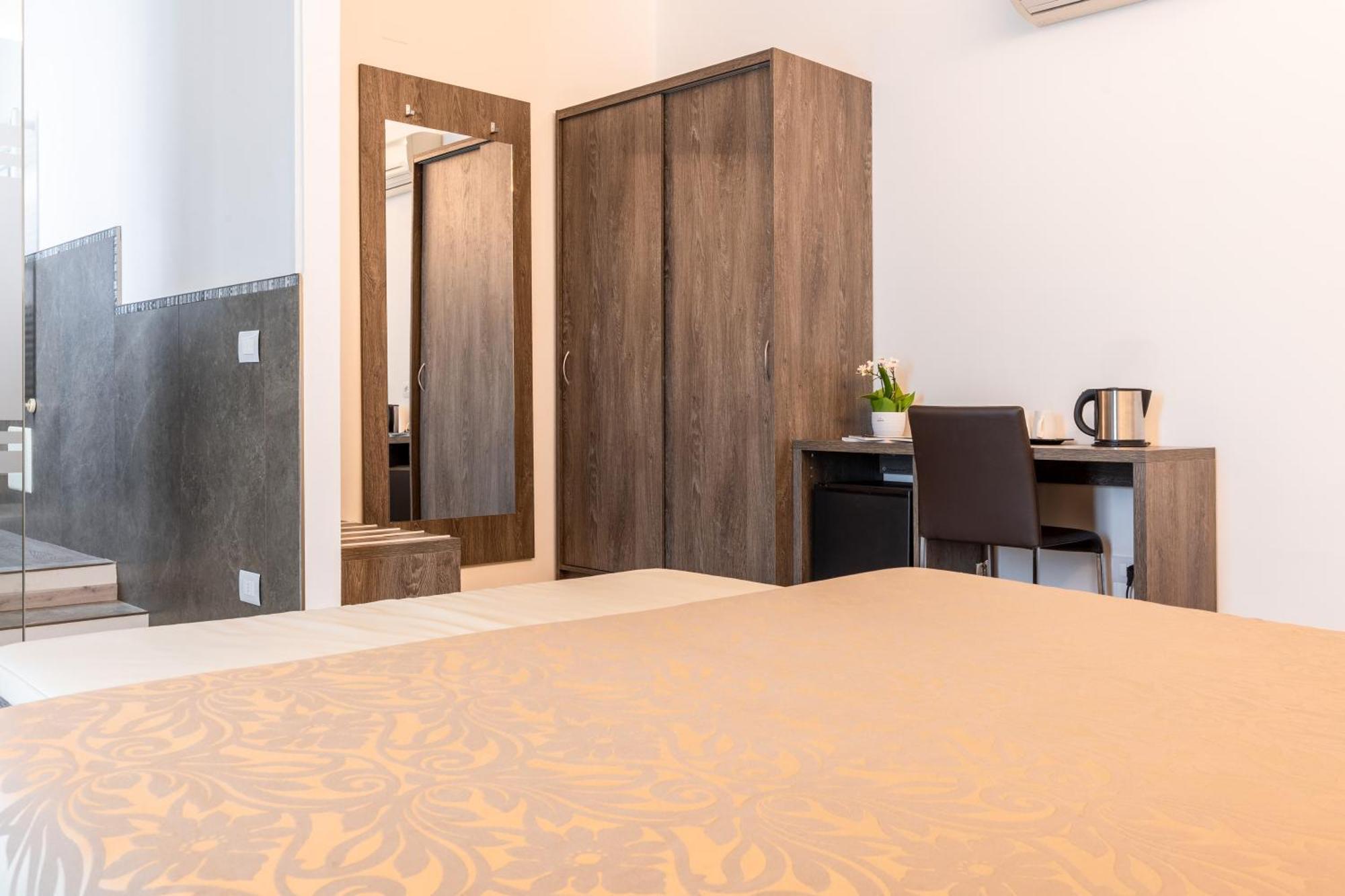 Hotel Italia Garda  Phòng bức ảnh