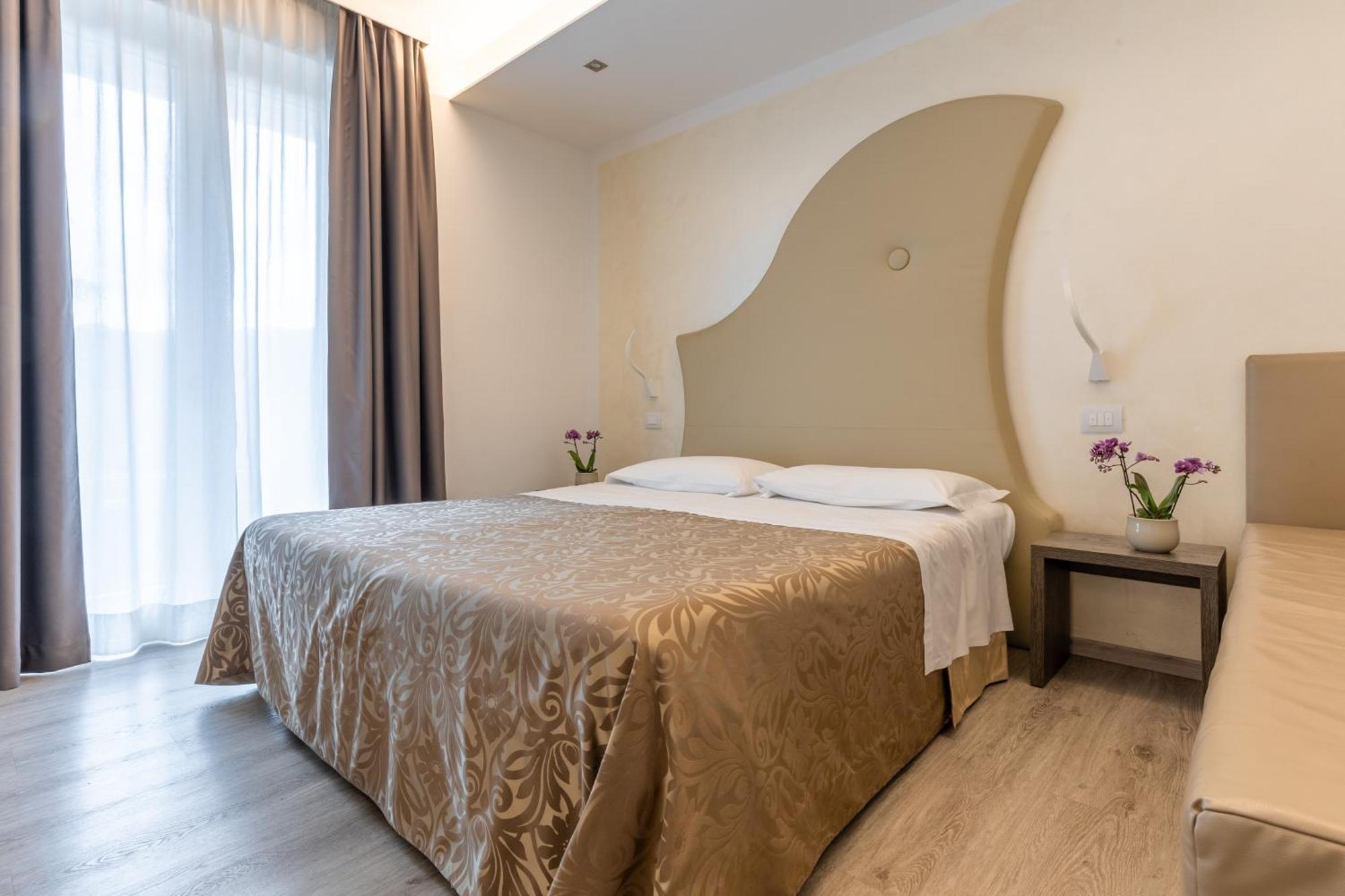 Hotel Italia Garda  Phòng bức ảnh
