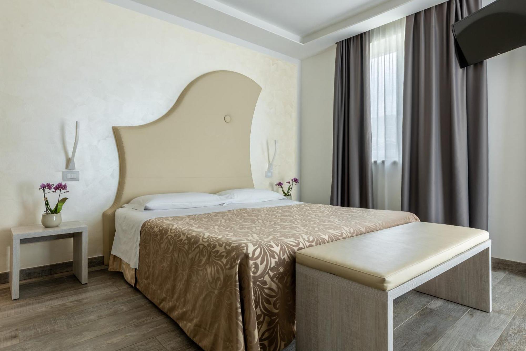 Hotel Italia Garda  Phòng bức ảnh