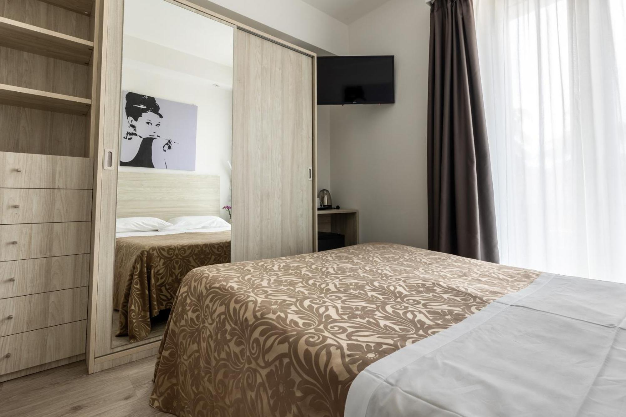 Hotel Italia Garda  Phòng bức ảnh